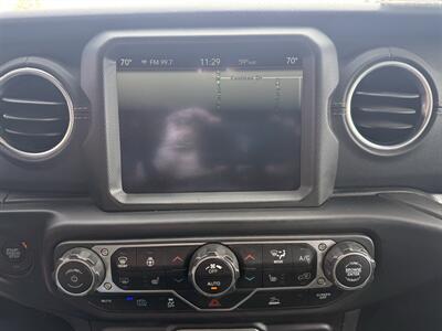 2022 Jeep Wrangler Unlimited Sahara 4xe   - Photo 12 - Flushing, MI 48433