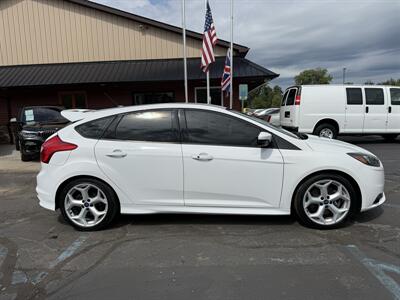 2014 Ford Focus ST - Photo 4 - Flushing, MI 48433