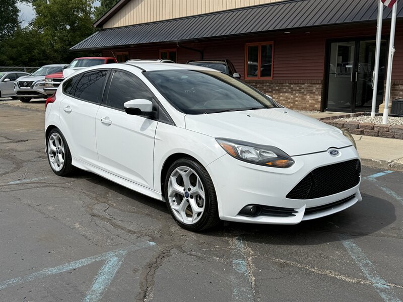 2014 Ford Focus ST   - Photo 1 - Flushing, MI 48433