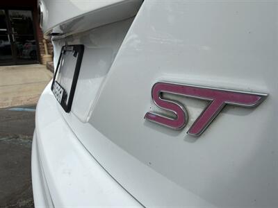 2014 Ford Focus ST - Photo 23 - Flushing, MI 48433