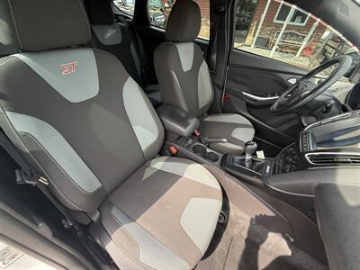 2014 Ford Focus ST - Photo 25 - Flushing, MI 48433