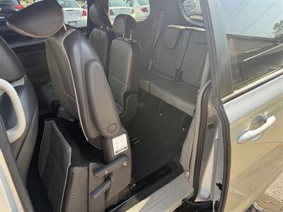 2017 Kia Sedona LX   - Photo 21 - Flushing, MI 48433