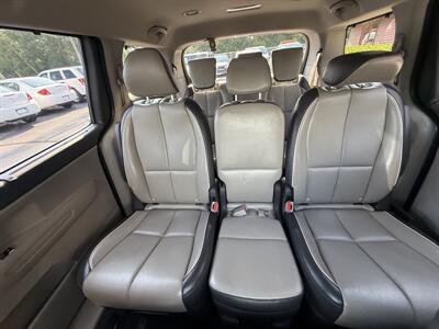2017 Kia Sedona LX   - Photo 10 - Flushing, MI 48433