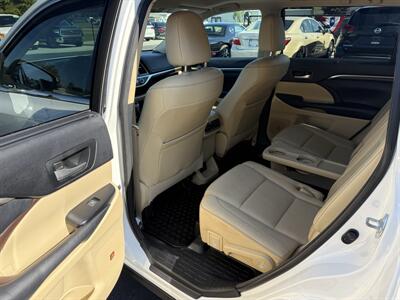 2015 Toyota Highlander Limited AWD - Photo 22 - Flushing, MI 48433