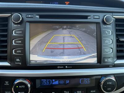 2015 Toyota Highlander Limited AWD - Photo 15 - Flushing, MI 48433