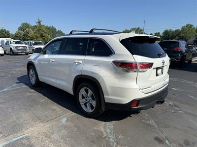 2015 Toyota Highlander Limited AWD - Photo 7 - Flushing, MI 48433