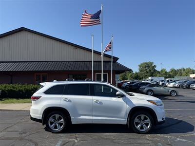 2015 Toyota Highlander Limited AWD - Photo 4 - Flushing, MI 48433