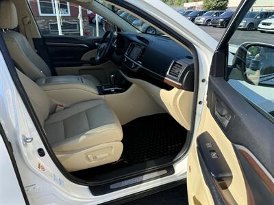2015 Toyota Highlander Limited AWD - Photo 30 - Flushing, MI 48433