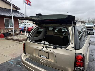 2006 Chevrolet Trailblazer LT 4WD  5.3L V8 - Photo 23 - Flushing, MI 48433