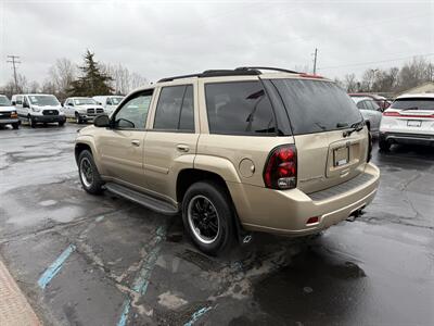 2006 Chevrolet Trailblazer LT 4WD  5.3L V8 - Photo 7 - Flushing, MI 48433