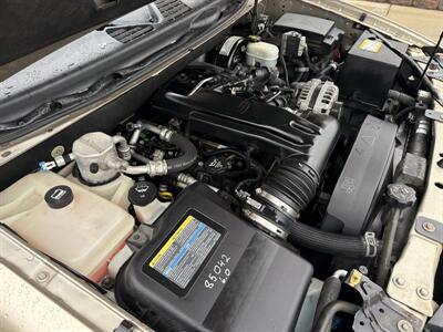 2006 Chevrolet Trailblazer LT 4WD  5.3L V8 - Photo 32 - Flushing, MI 48433