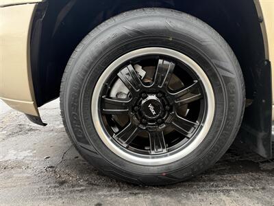 2006 Chevrolet Trailblazer LT 4WD  5.3L V8 - Photo 10 - Flushing, MI 48433