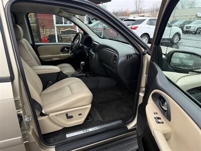 2006 Chevrolet Trailblazer LT 4WD  5.3L V8 - Photo 27 - Flushing, MI 48433