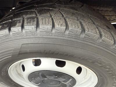 2017 Ford Transit 150 Medium Roof Cargo - Photo 19 - Flushing, MI 48433