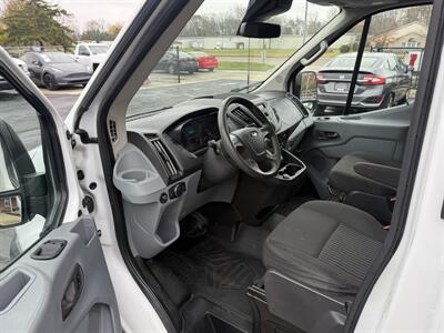 2017 Ford Transit 150 Medium Roof Cargo - Photo 9 - Flushing, MI 48433