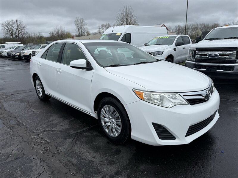 2012 Toyota Camry L   - Photo 1 - Flushing, MI 48433