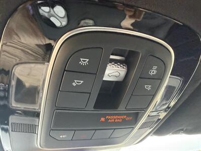 2021 Hyundai SANTA FE Ultimate Calligraphy AWD - Photo 16 - Flushing, MI 48433