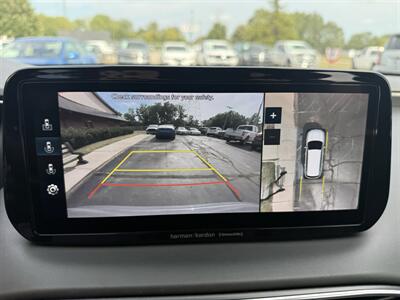 2021 Hyundai SANTA FE Ultimate Calligraphy AWD - Photo 18 - Flushing, MI 48433
