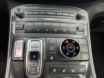 2021 Hyundai SANTA FE Ultimate Calligraphy AWD - Photo 17 - Flushing, MI 48433