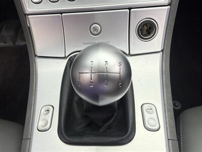 2006 Chrysler Crossfire Limited  6-Speed Manual - Photo 12 - Flushing, MI 48433