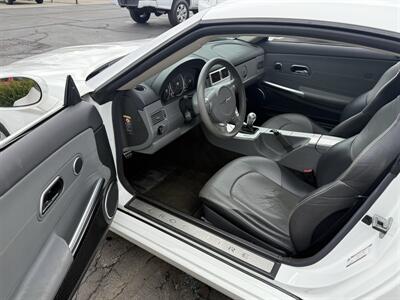 2006 Chrysler Crossfire Limited  6-Speed Manual - Photo 9 - Flushing, MI 48433