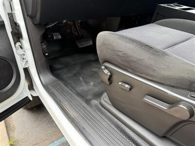 2011 Chevrolet Silverado 1500 LT Crew Cab  4X4 - Photo 15 - Flushing, MI 48433