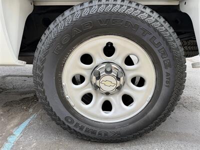 2011 Chevrolet Silverado 1500 LT Crew Cab  4X4 - Photo 16 - Flushing, MI 48433