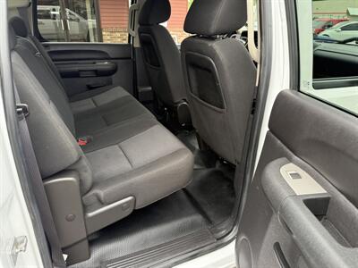2011 Chevrolet Silverado 1500 LT Crew Cab  4X4 - Photo 25 - Flushing, MI 48433