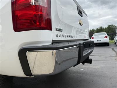 2011 Chevrolet Silverado 1500 LT Crew Cab  4X4 - Photo 22 - Flushing, MI 48433