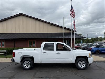 2011 Chevrolet Silverado 1500 LT Crew Cab  4X4 - Photo 4 - Flushing, MI 48433