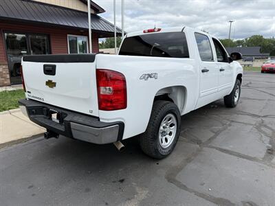 2011 Chevrolet Silverado 1500 LT Crew Cab  4X4 - Photo 5 - Flushing, MI 48433