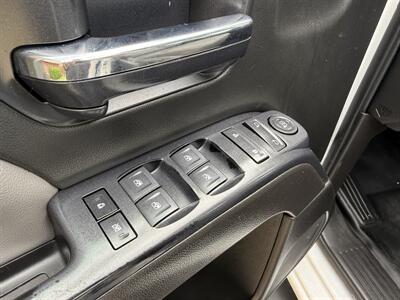 2015 Chevrolet Silverado 2500 HD 4WD  Service Body - Photo 35 - Flushing, MI 48433