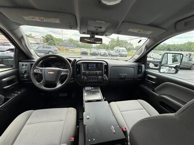 2015 Chevrolet Silverado 2500 HD 4WD  Service Body - Photo 21 - Flushing, MI 48433