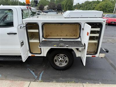 2015 Chevrolet Silverado 2500 HD 4WD  Service Body - Photo 22 - Flushing, MI 48433