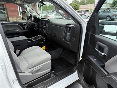 2015 Chevrolet Silverado 2500 HD 4WD  Service Body - Photo 38 - Flushing, MI 48433
