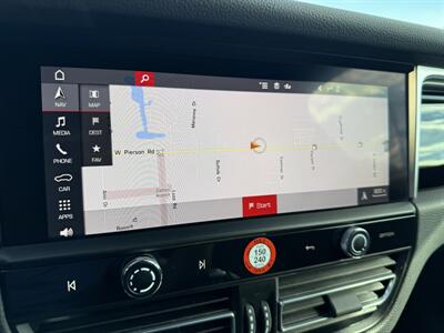 2024 Porsche Macan S - Photo 13 - Flushing, MI 48433
