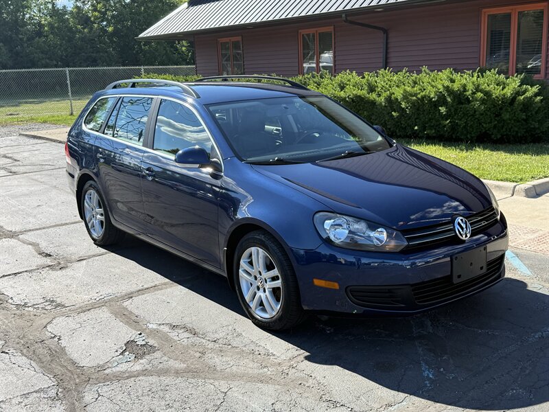 2014 Volkswagen Jetta SportWagen TDI   - Photo 1 - Flushing, MI 48433