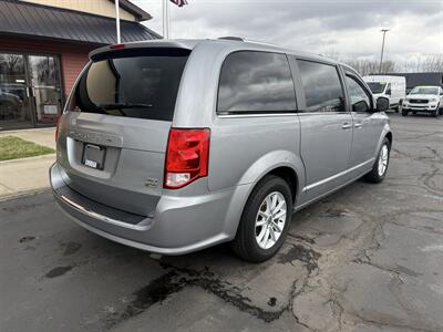 2019 Dodge Grand Caravan SXT   - Photo 5 - Flushing, MI 48433