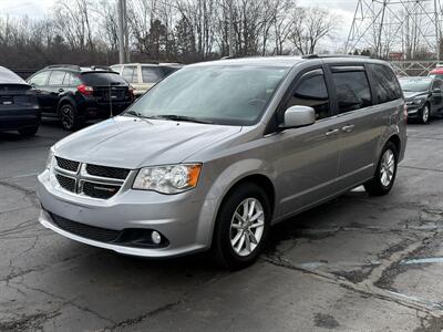 2019 Dodge Grand Caravan SXT   - Photo 3 - Flushing, MI 48433