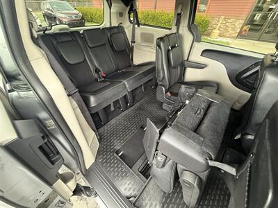 2019 Dodge Grand Caravan SXT   - Photo 31 - Flushing, MI 48433