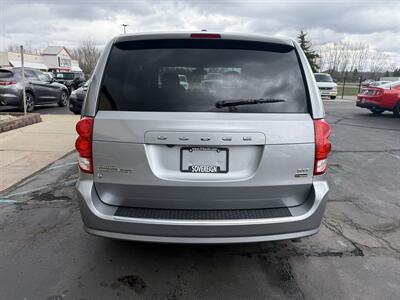 2019 Dodge Grand Caravan SXT   - Photo 6 - Flushing, MI 48433