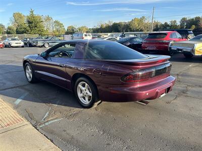 1995 Pontiac Firebird Formula  6-SPEED - Photo 7 - Flushing, MI 48433