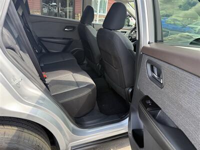 2022 Nissan Rogue SV  AWD - Photo 21 - Flushing, MI 48433