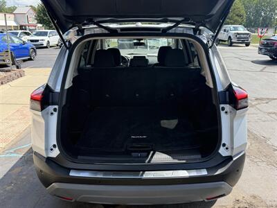 2022 Nissan Rogue SV  AWD - Photo 19 - Flushing, MI 48433
