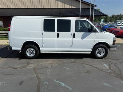 2015 GMC Savana 2500  Cargo Van - Photo 4 - Flushing, MI 48433
