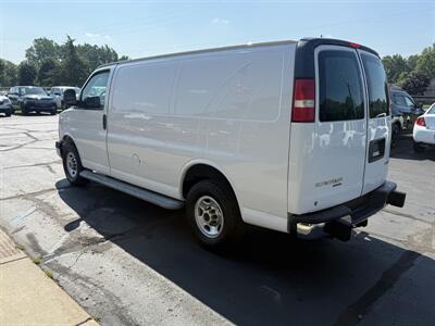 2015 GMC Savana 2500  Cargo Van - Photo 7 - Flushing, MI 48433