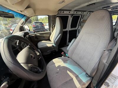 2015 GMC Savana 2500  Cargo Van - Photo 11 - Flushing, MI 48433