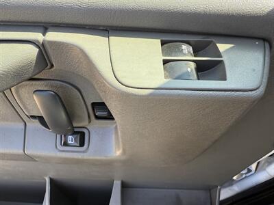 2015 GMC Savana 2500  Cargo Van - Photo 13 - Flushing, MI 48433