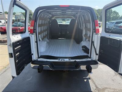 2015 GMC Savana 2500  Cargo Van - Photo 16 - Flushing, MI 48433
