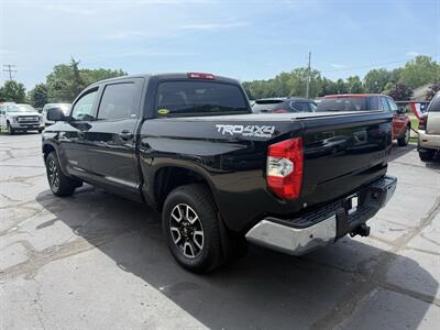 2019 Toyota Tundra SR5 4X4  TRD Off Road - Photo 9 - Flushing, MI 48433